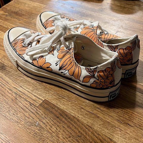 Women’s Converse All Star - Chuck Taylors U.S. Size 9 (EUR 40) - Picture 2 of 5